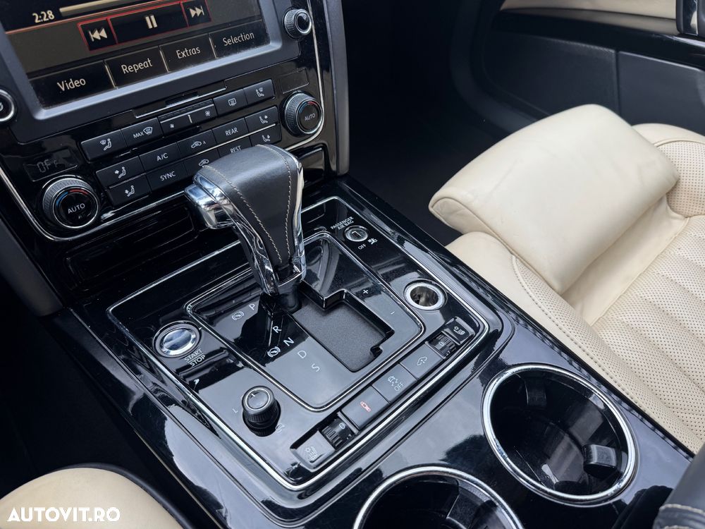 Volkswagen Phaeton 3.0 V6 TDI DPF 4MOTION Tiptronic Lang - 8