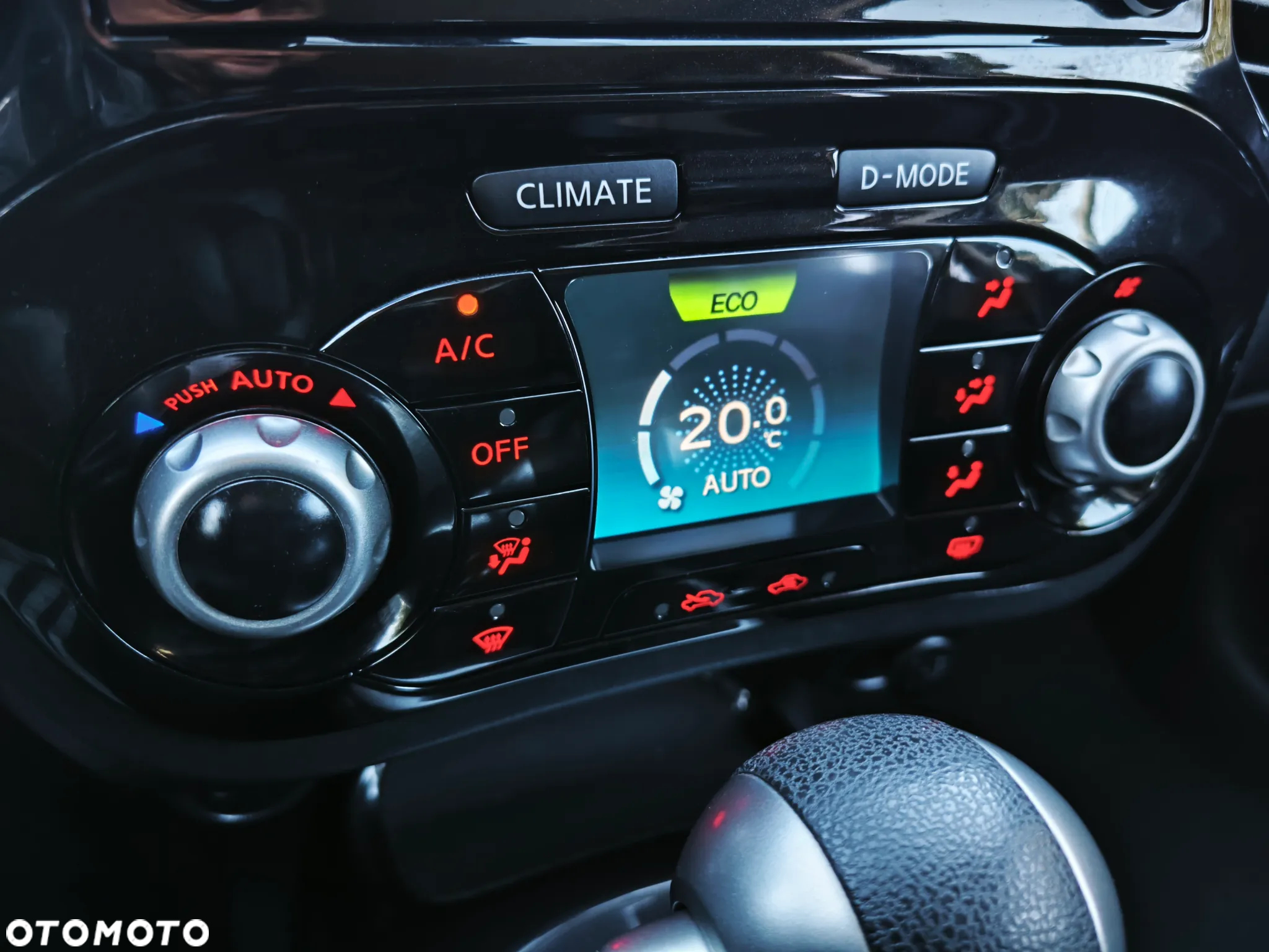 Nissan Juke 1.6 Tekna Xtronic - 29
