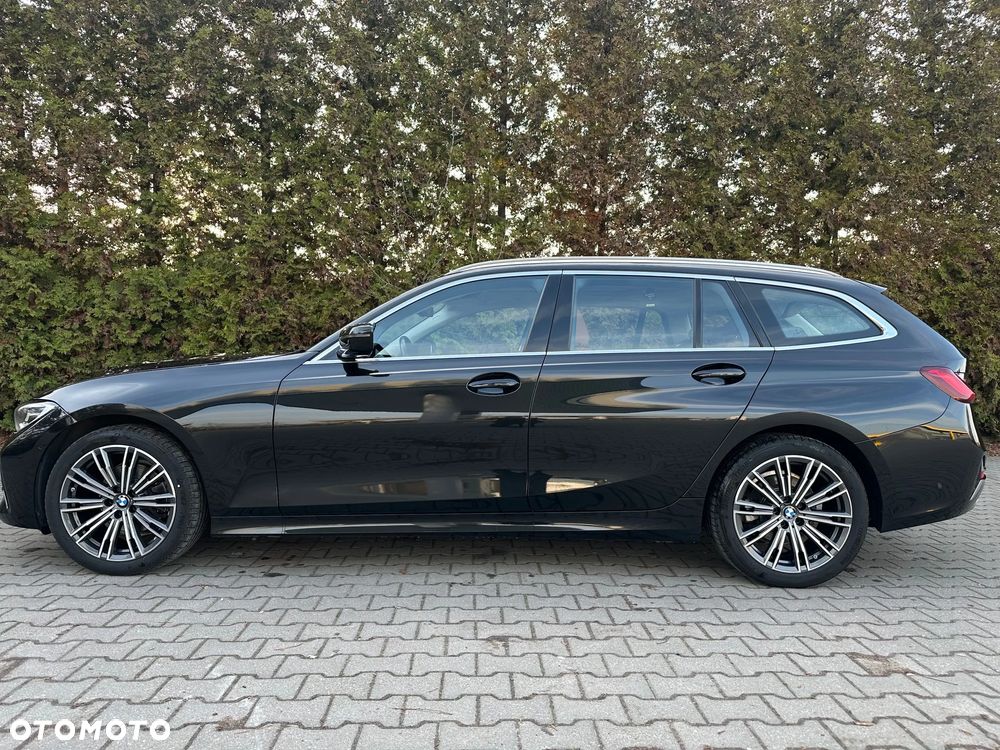 BMW Seria 3 320d MHEV Luxury Line - 4