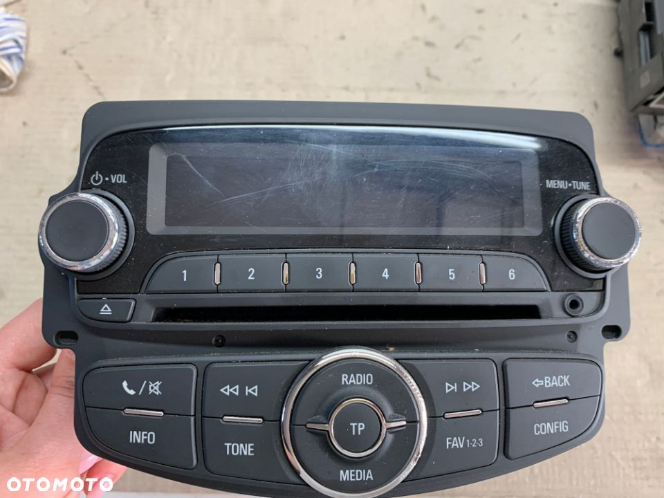 OPEL CORSA E 15R RADIO - 2