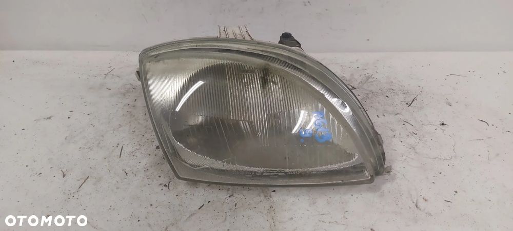.  PRZOD PRZEDNIA LAMPA PRAWA FIAT SEICENTO - 1