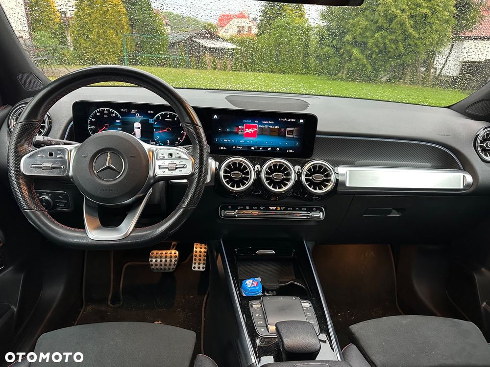 Mercedes-Benz GLB 250 4-Matic 8G-DCT - 11