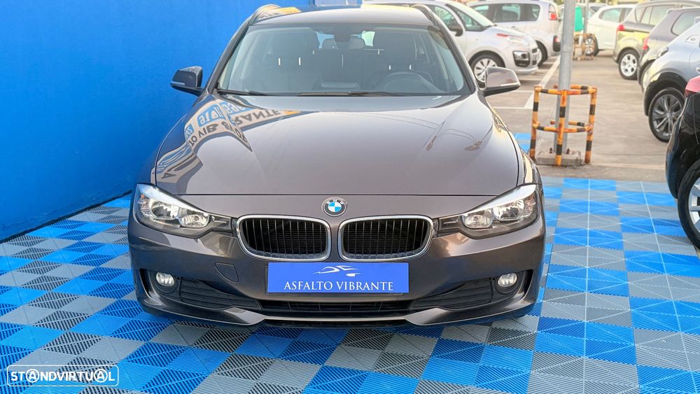 BMW 316 d Touring Line Luxury - 3