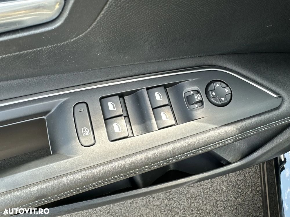 Peugeot 3008 - 15