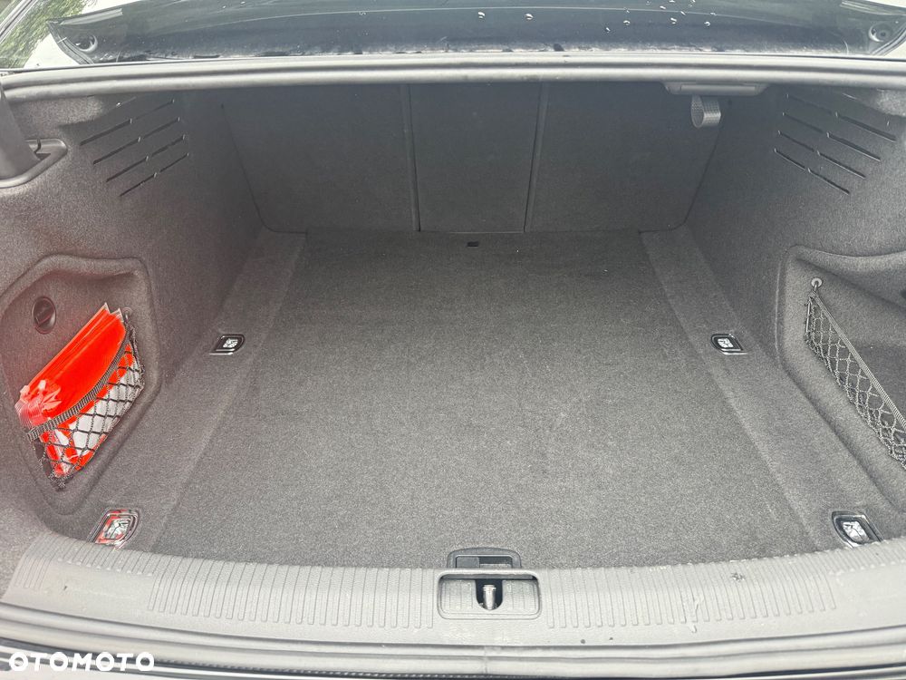 Audi A4 Limousine 40 TDI S Line S tronic - 17