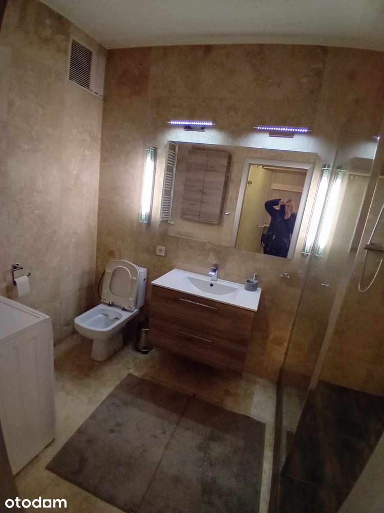 Wynajmę bezpośrednio mieszkanie dwupokojowe.