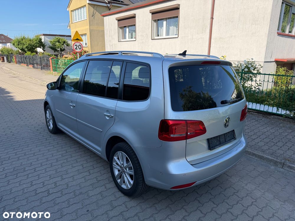 Volkswagen Touran 2.0 TDI DPF DSG STYLE - 3