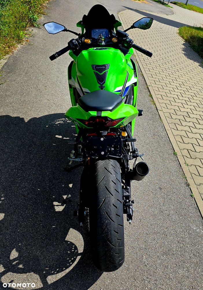 Kawasaki ZX - 11