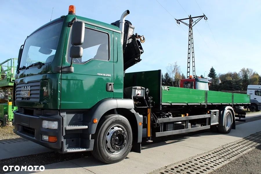MAN TGM  18.280 żuraw hiab 122 skrzynia  7.2M - 35