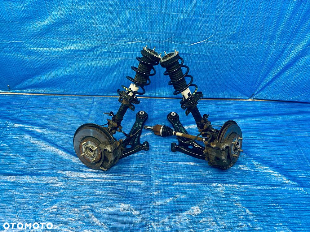 MCPHERSON ZAWIESZENIE ZWROTNICA LEWA PRAWA KOPYTO AMORTYZATOR WAHACZ PÓŁ OŚ PIASTA TARCZA ZACISK KOMPLET LEWY PRAWY PRZÓD PRZEDNIE FORD FIESTA MK7 VII LIFT 1.25BENZYNA 16R ORYGINAŁ - 1