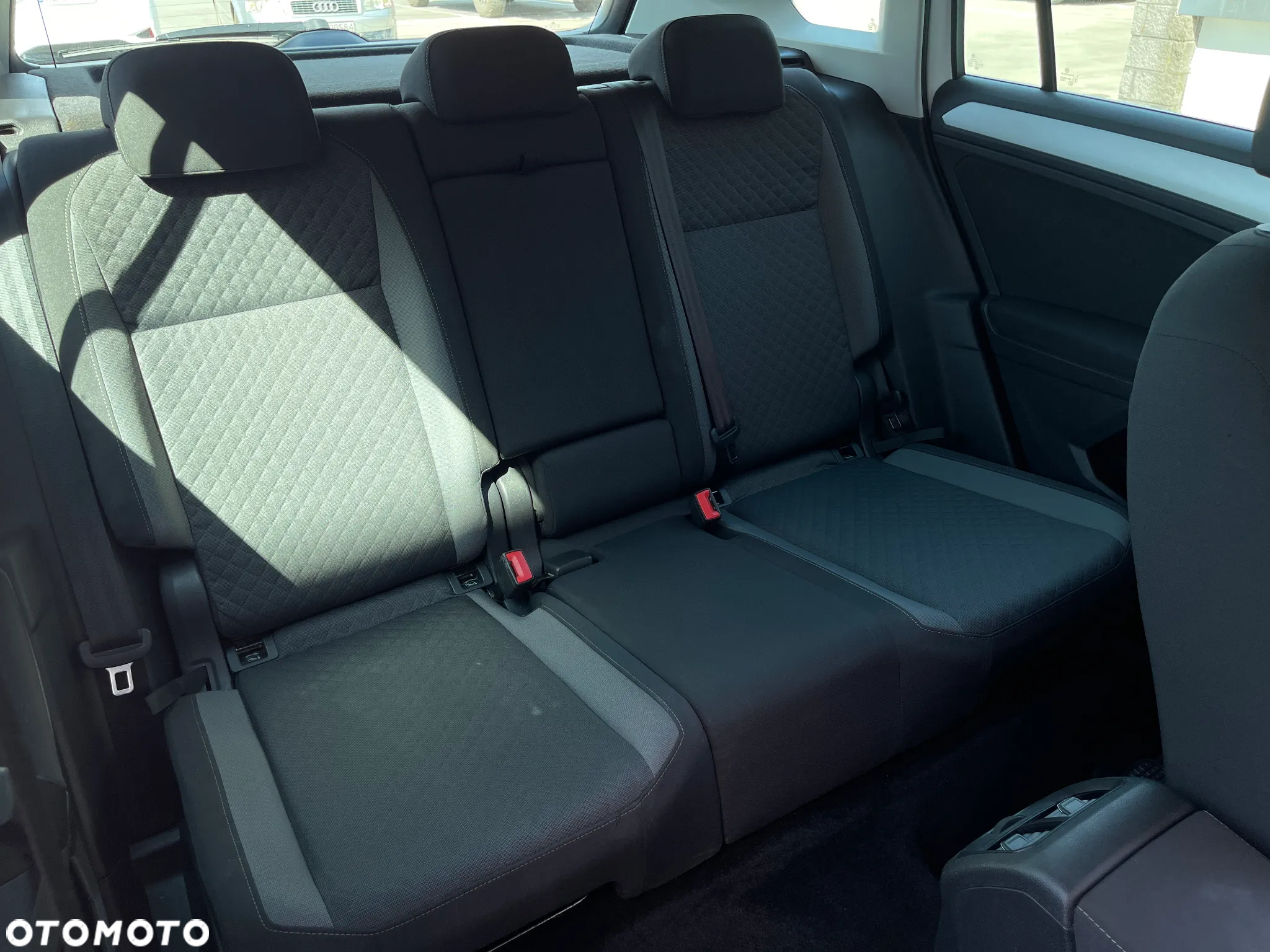 Volkswagen Tiguan 2.0 TDI SCR 4MOTION DSG R-Line - 18