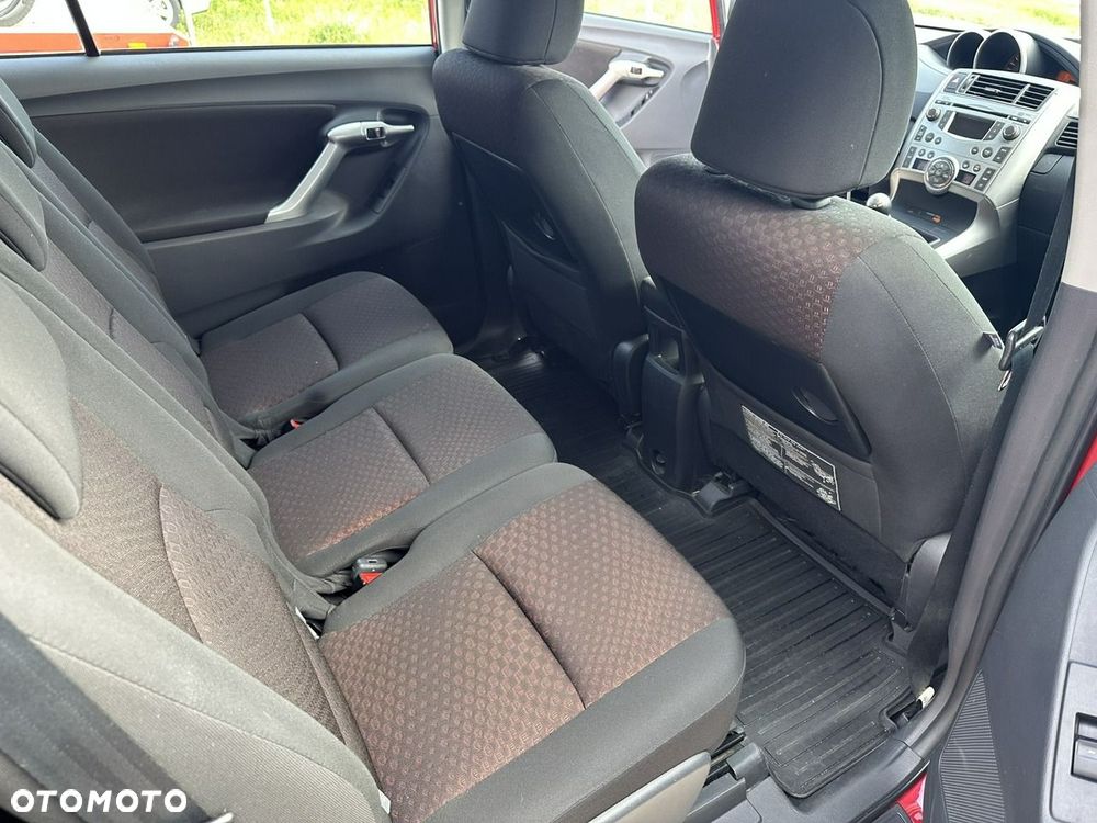 Toyota Verso 2011