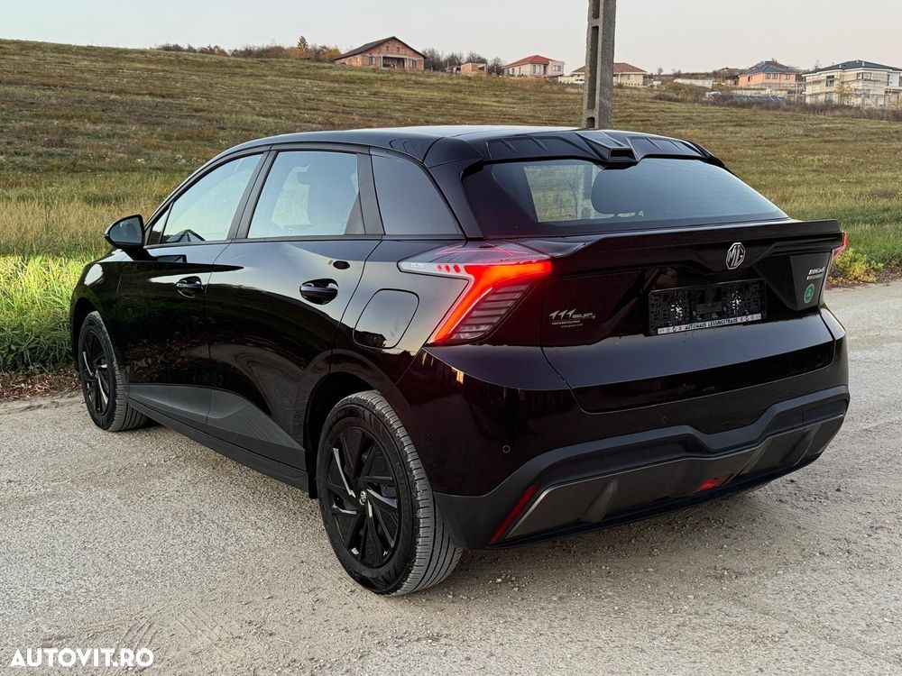 MG MG4 ver-ev-51-kwh-explore - 6