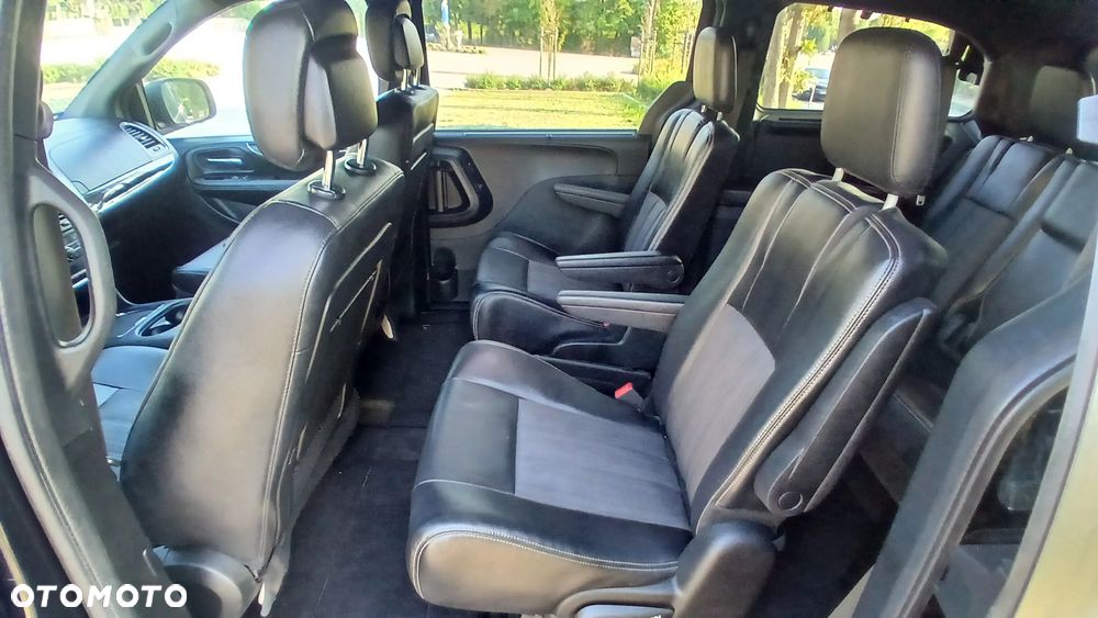 Lancia Voyager 2.8 Multijet 16v Platinum - 20