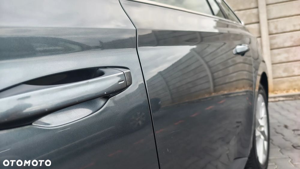 Skoda Superb 2.0 TDI Premium Edition - 18
