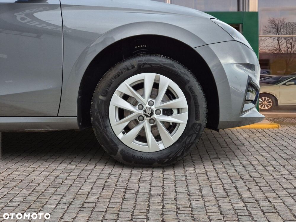 Skoda Fabia - 11