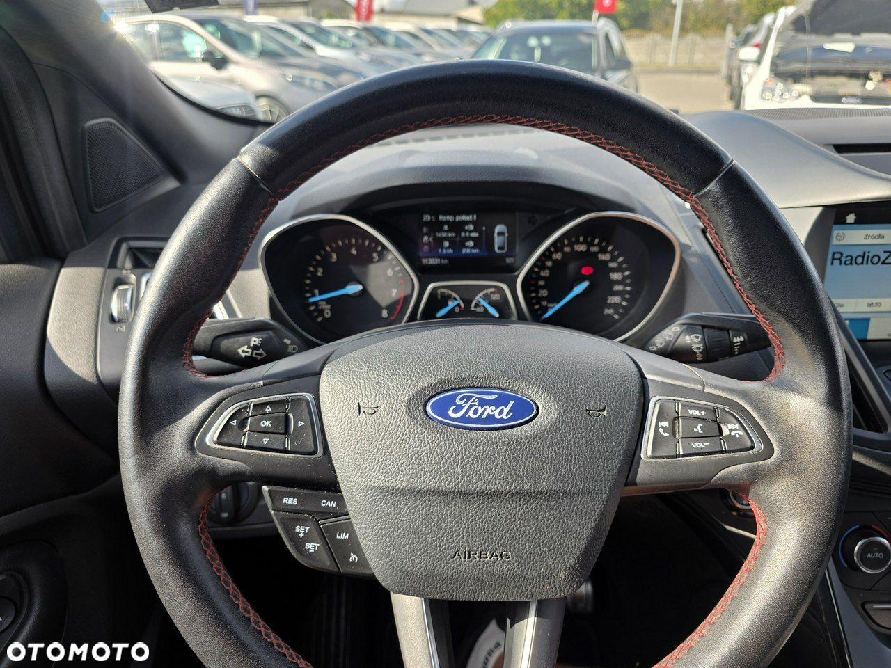 Ford Kuga 1.5 EcoBoost 2x4 ST-Line - 30