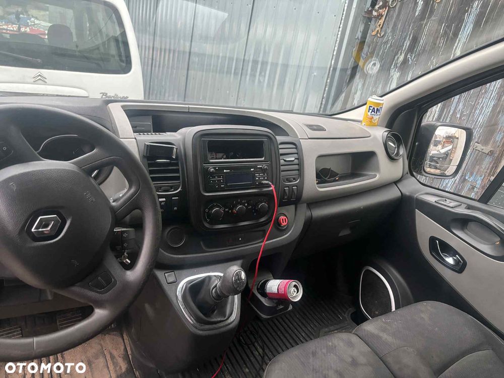 Renault TRAFIC - 6