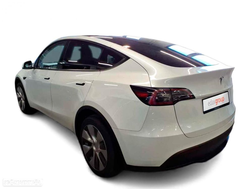 Tesla Model Y Long Range Dual Motor AWD - 2