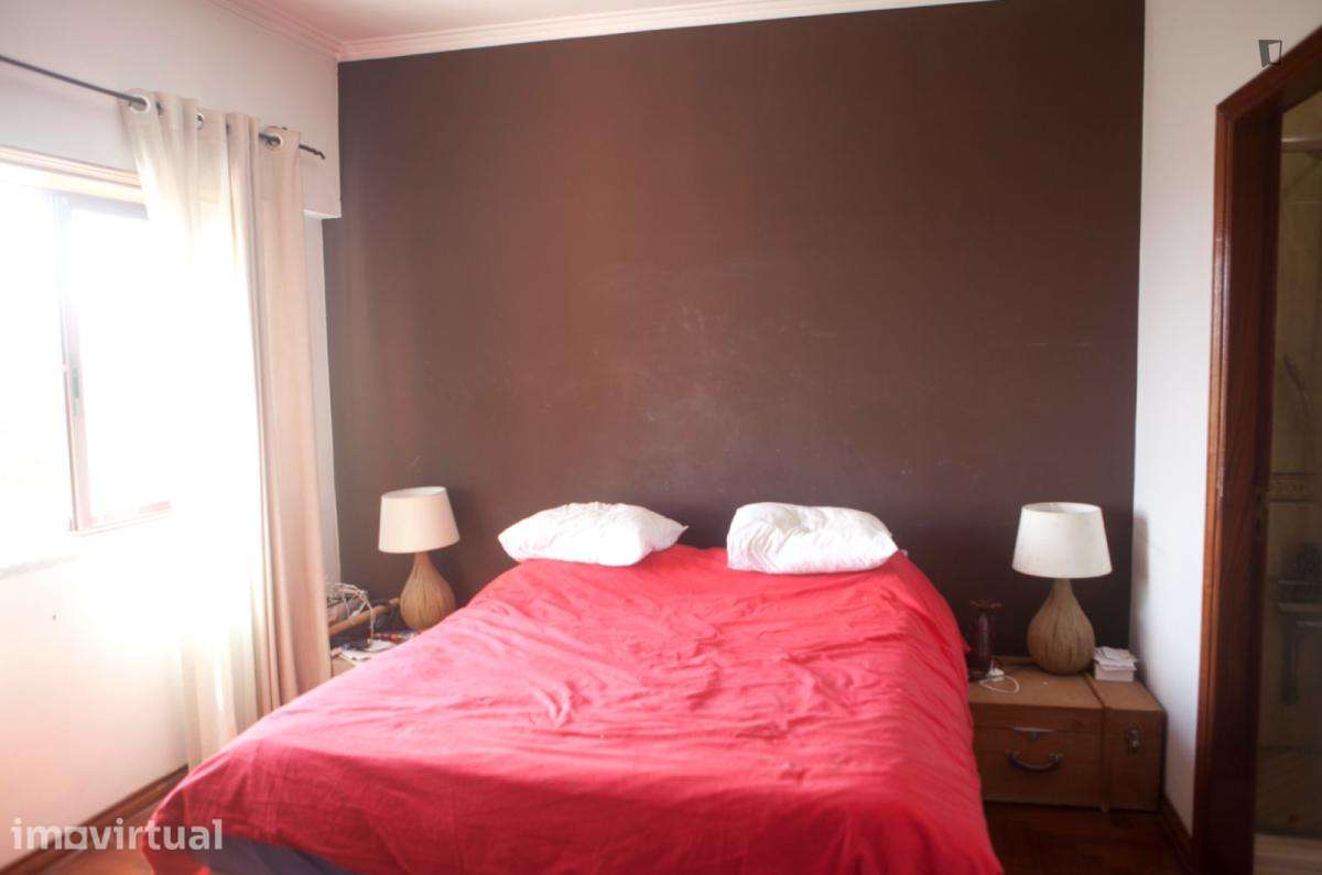 Quarto - localizado em Lisbon - Grande imagem: 2/8