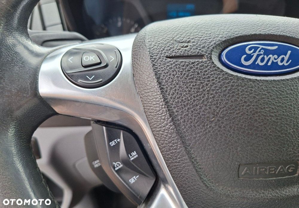 Ford Transit - 25