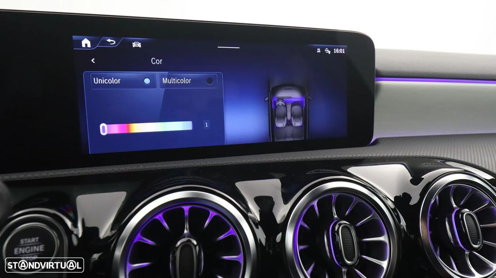 Mercedes-Benz A 250 Limousine e AMG Line - 17