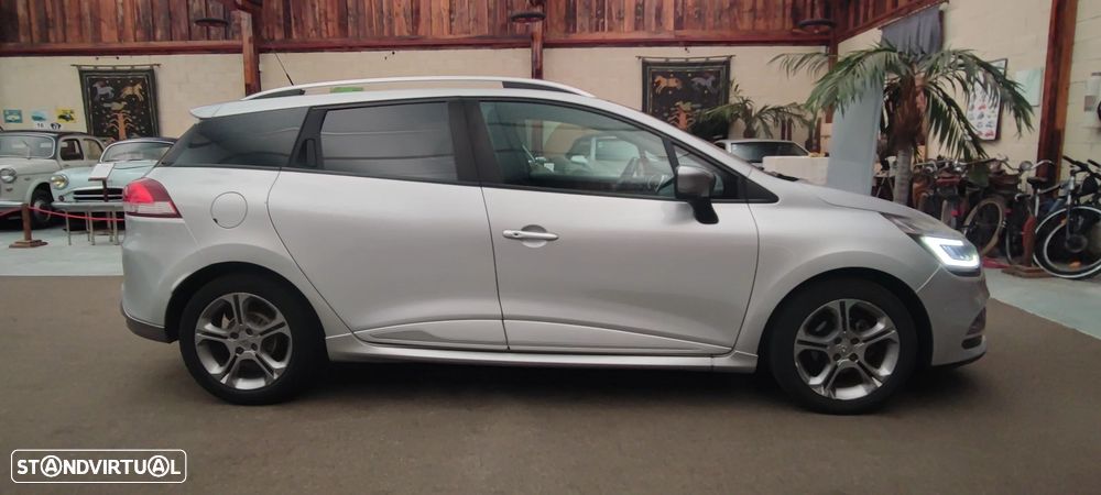 Renault Clio Sport Tourer 1.5 dCi GT Line - 6