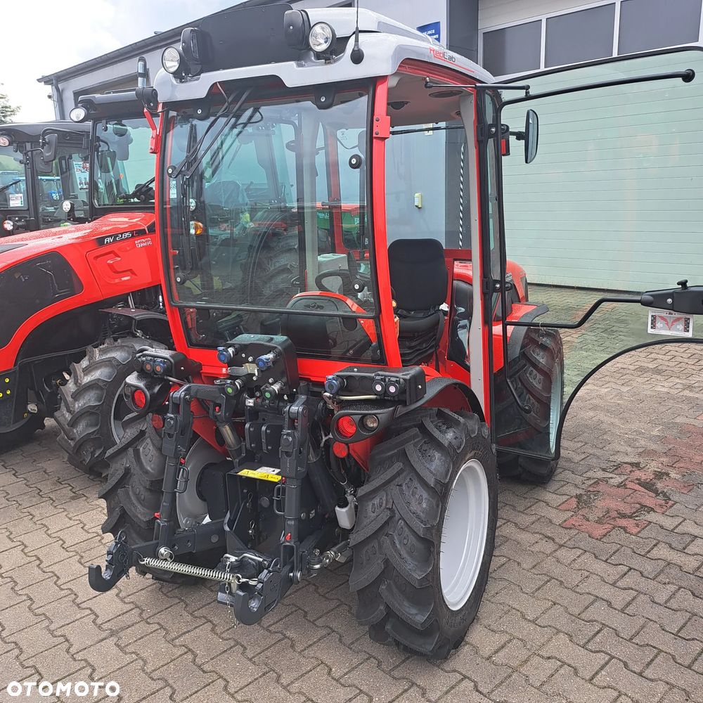 ANTONIO CARRARO TRX 5800 YANMAR 51,5KM Obracany kokpit i fotel 4 cylindry 2091cm3