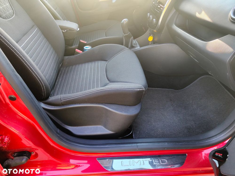 Renault Clio 0.9 Energy TCe Limited EU6 - 13