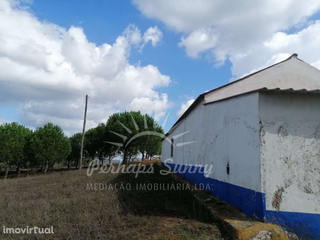 Quinta em São Bartolomeu da Serra - Santiago do Cacem - Grande imagem: 3/29
