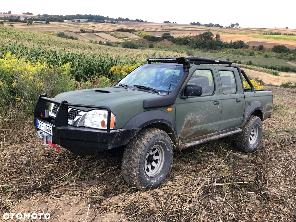 Nissan Pickup 2.5 TDi Base - 9