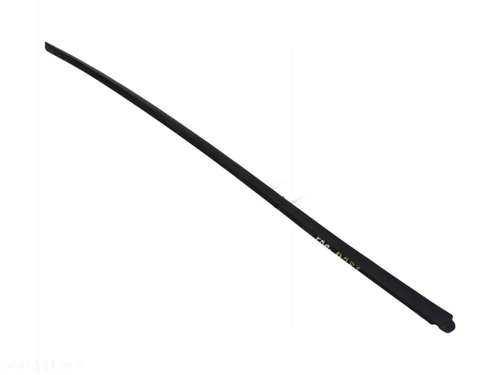 LISTWA SZYBY CZOŁOWEJ PRAWA AUDI A4 B7 - 1