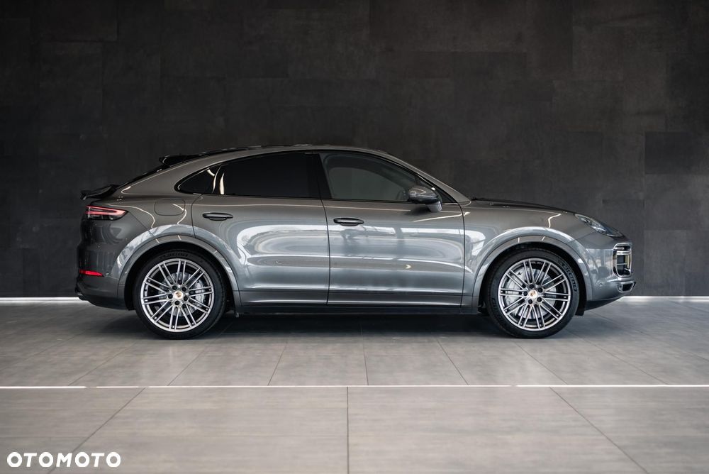 Porsche Cayenne Turbo - 8