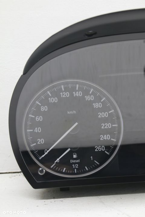 LICZNIK BMW E90 2.0 - 2