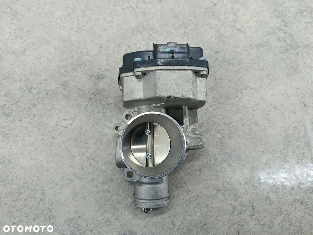 PRZEPUSTNICA PEUGEOT 207 240640048 1.4 8V - 1