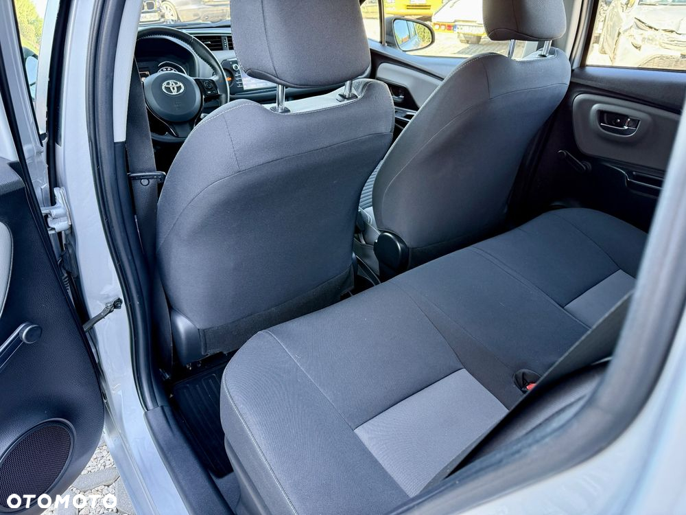 Toyota Yaris Hybrid 1.5 VVT-i Y20 Club - 32