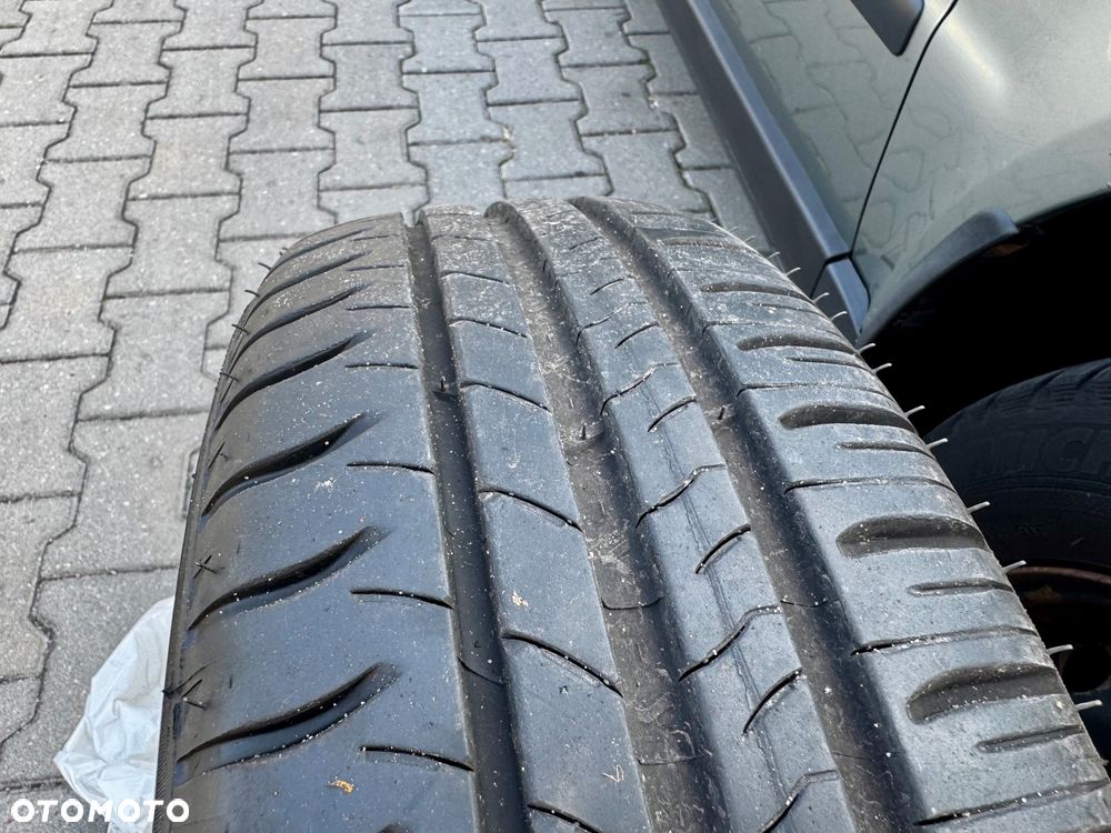 Volkswagen Passat 1.9 TDI Comfortline - 15