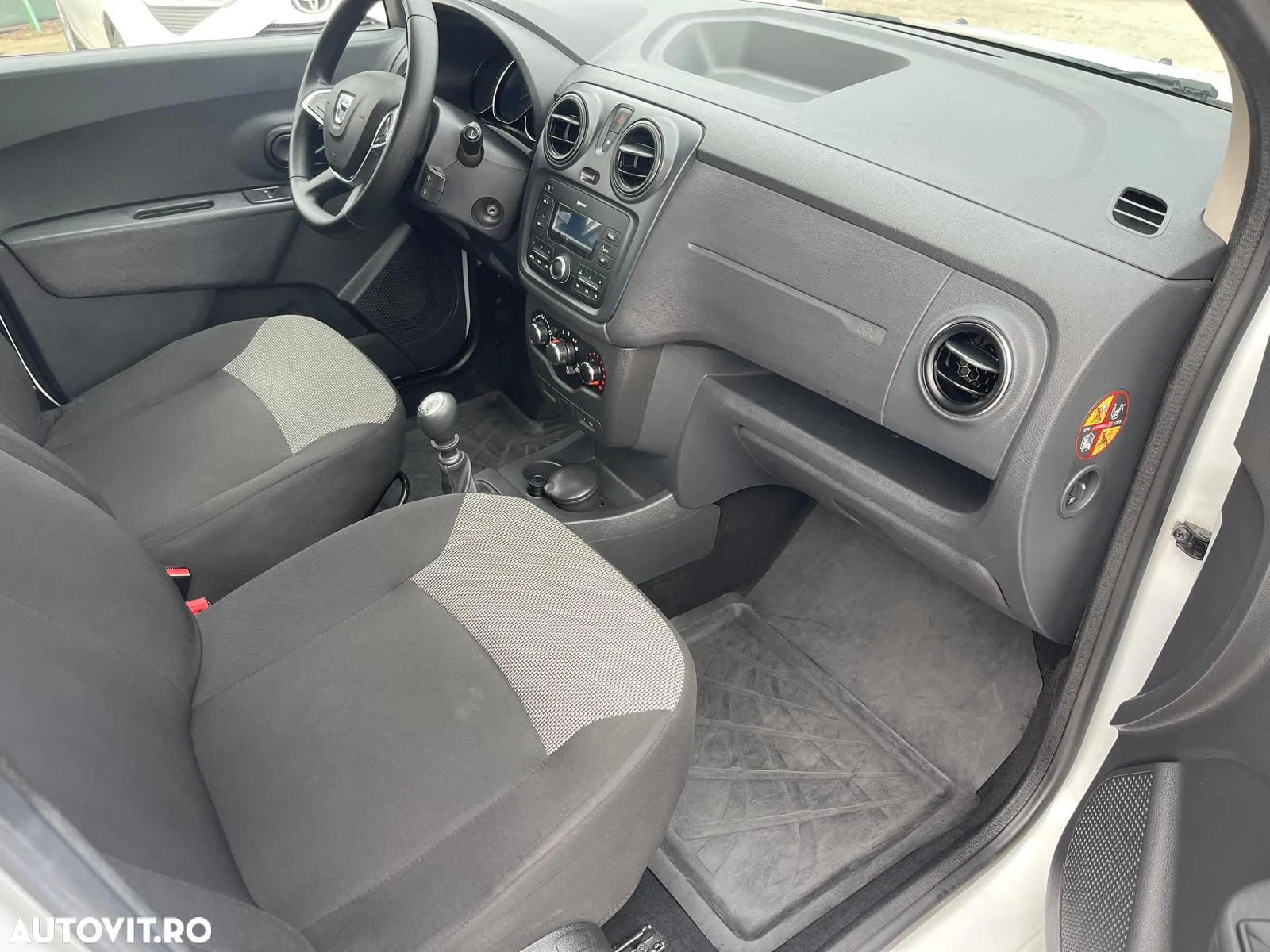 Dacia Lodgy 1.5 Blue dCi Ambiance - 10
