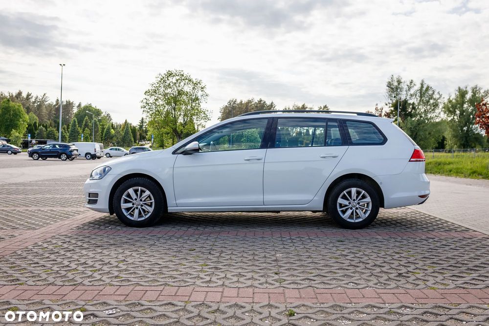 Volkswagen Golf - 6
