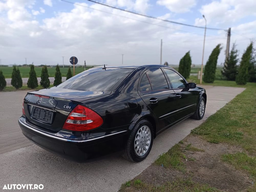 Mercedes-Benz E 220 CDI Elegance - 16