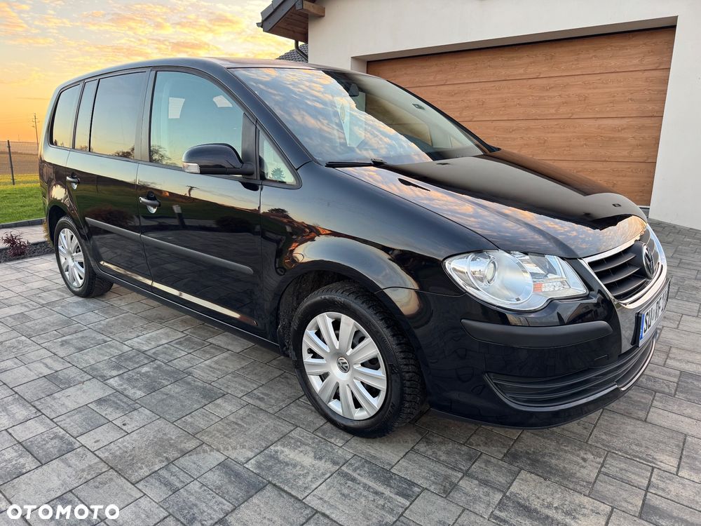 Volkswagen Touran 1.6 - 6