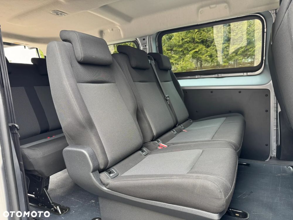 Opel Vivaro - 18