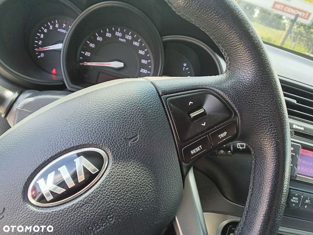Kia Rio 1.2 Dream Team Edition - 21