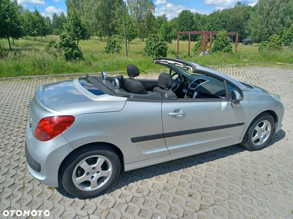 Peugeot 207 CC 120 VTi Active - 8