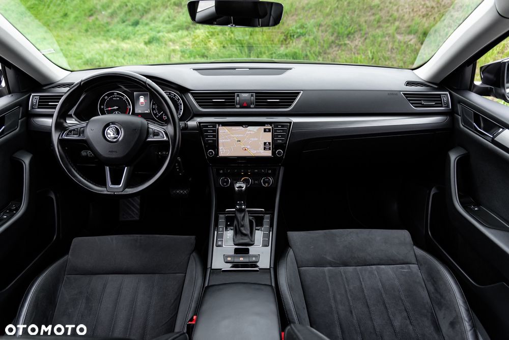 Skoda Superb 2.0 TDI Style DSG - 39