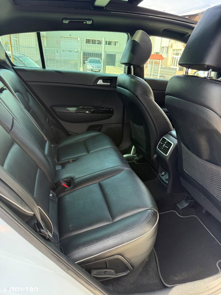 Kia Sportage 2.0 CRDI 184 AWD Platinum Edition - 10