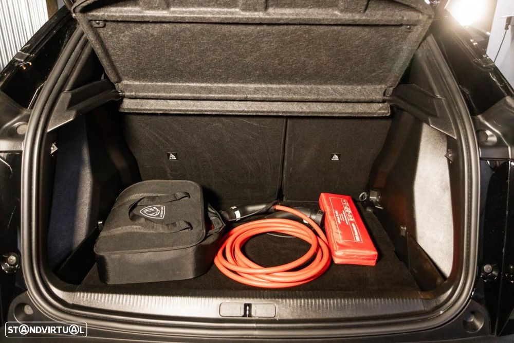 Peugeot e-2008 50 kWh Allure Pack - 47