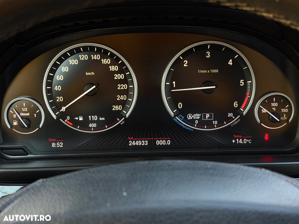 BMW Seria 5 525d Aut. - 23
