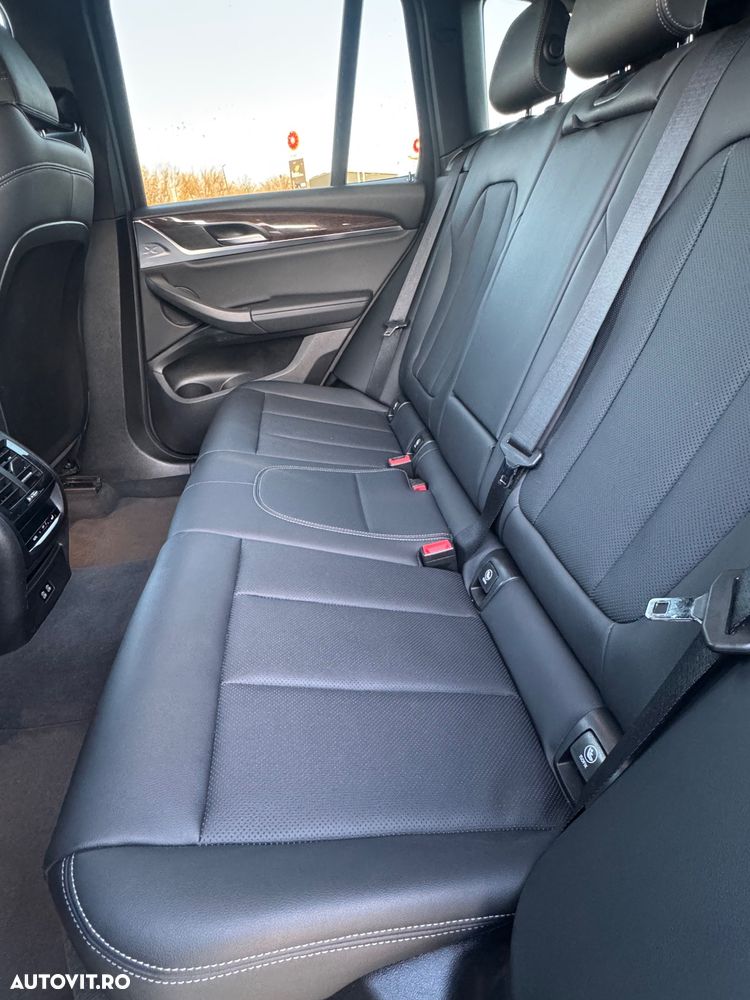 BMW X3 xDrive30i Aut. xLine - 15