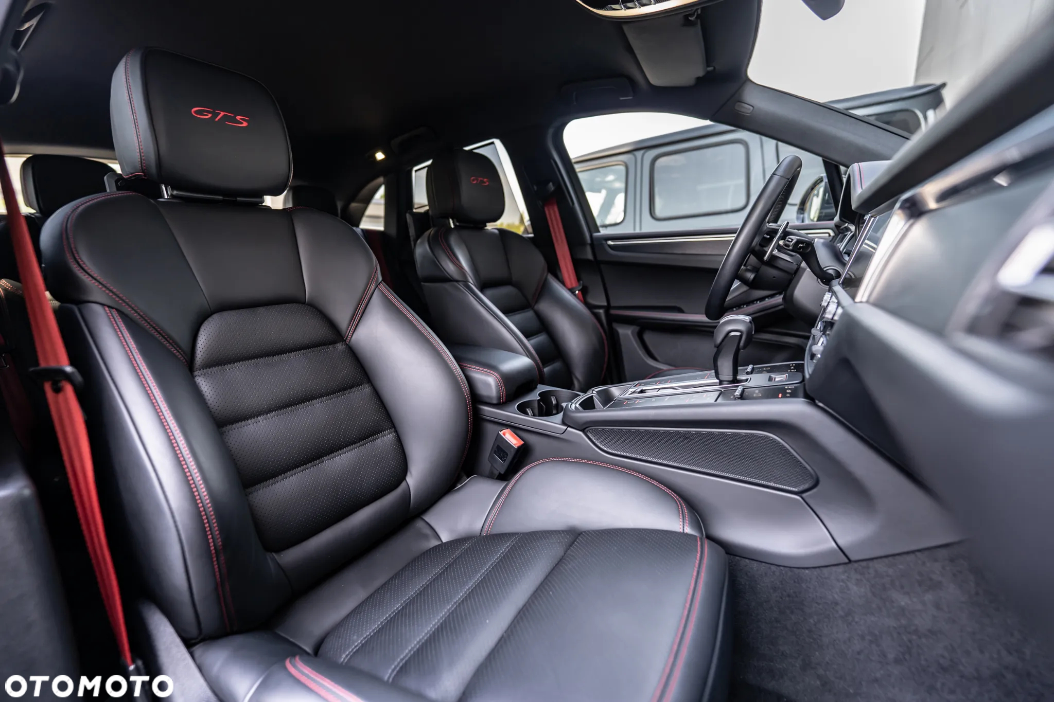 Porsche Macan GTS - 30